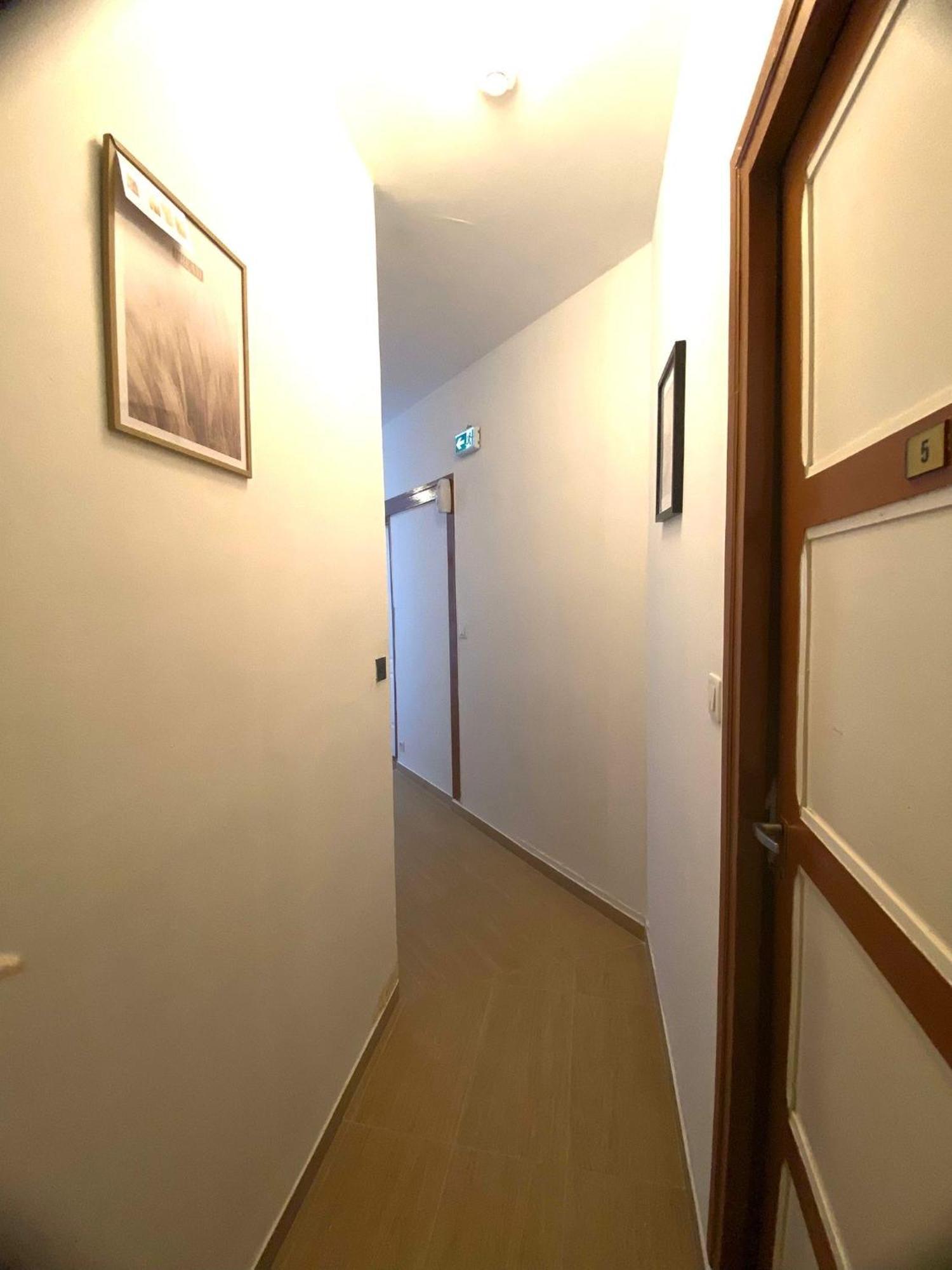 Hotel & Restaurant Isvara Breteuil Екстер'єр фото
