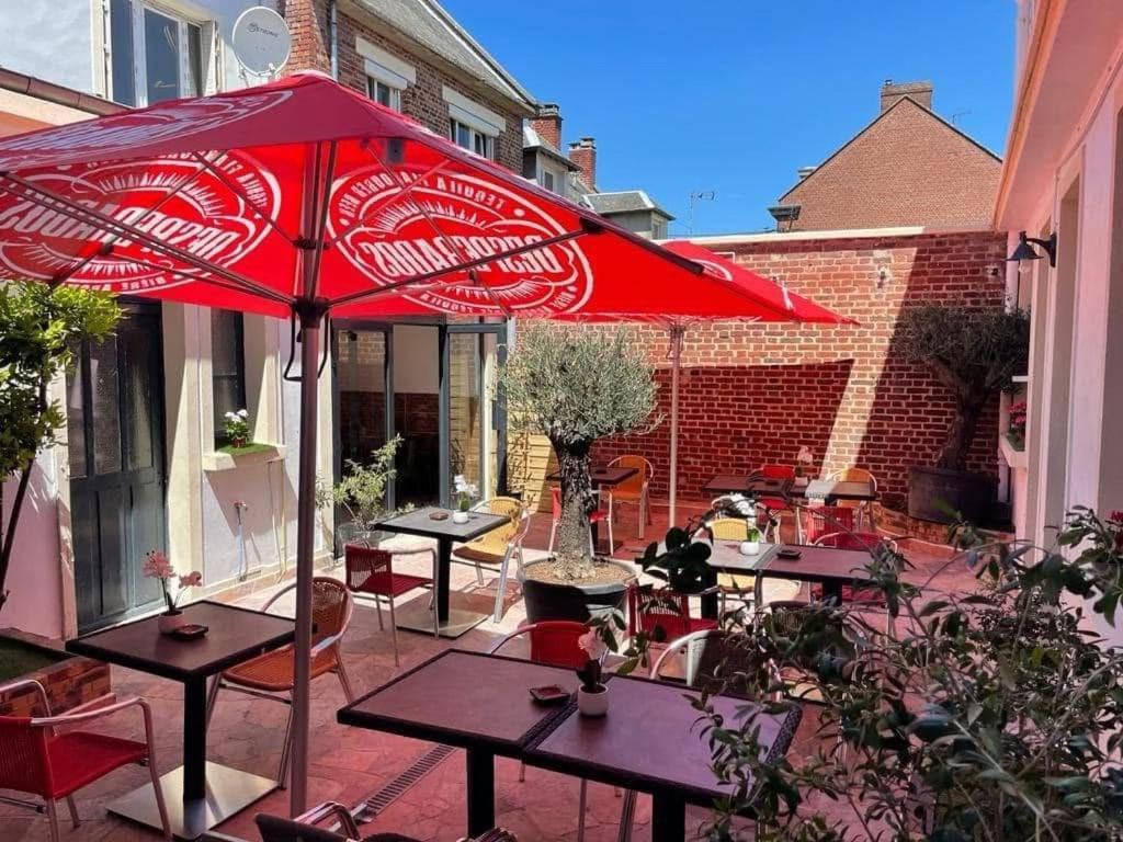 Hotel & Restaurant Isvara Breteuil Екстер'єр фото