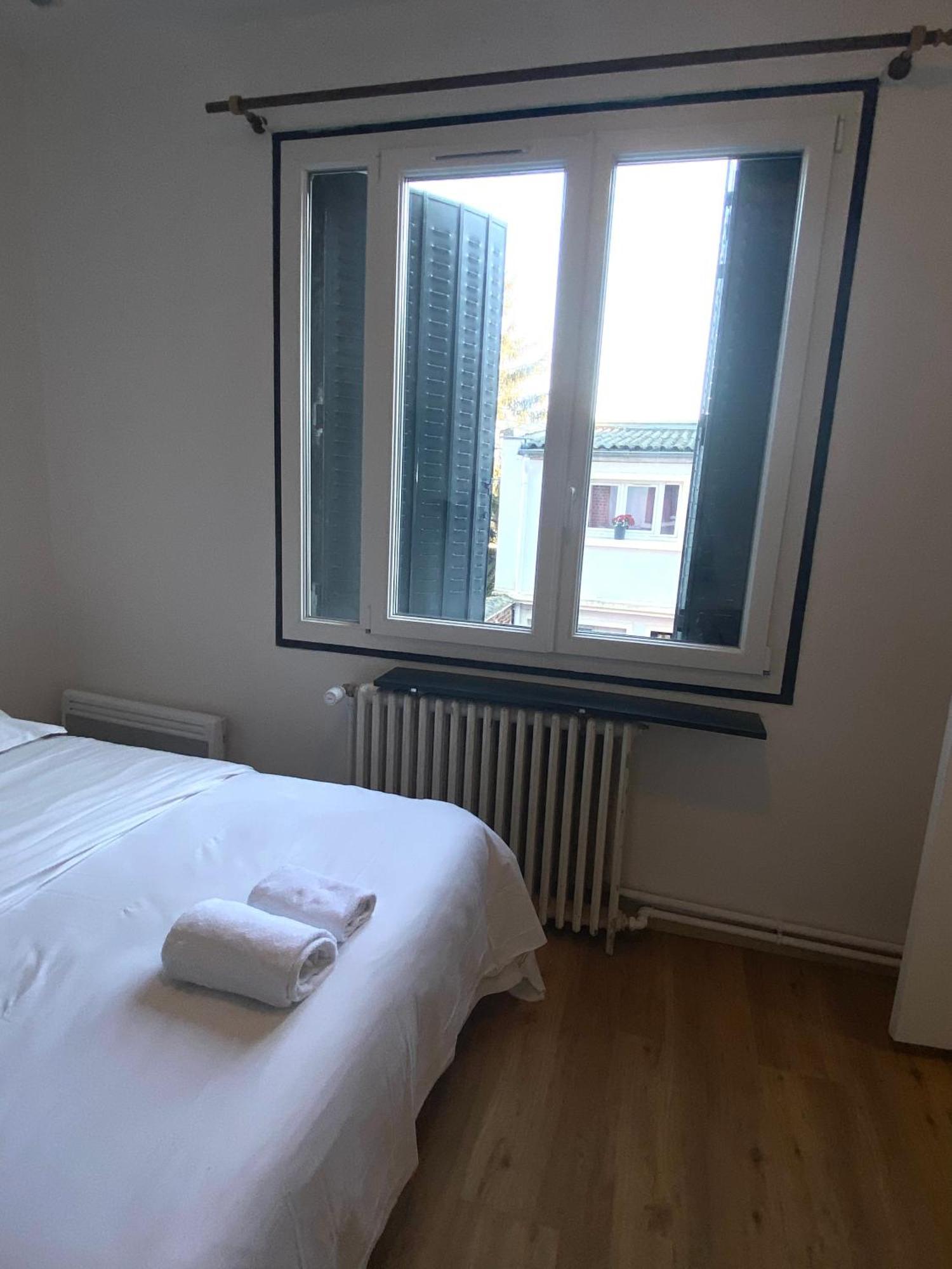 Hotel & Restaurant Isvara Breteuil Екстер'єр фото